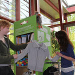 KonsumKompass: Tauschregal_Sweatshirt 