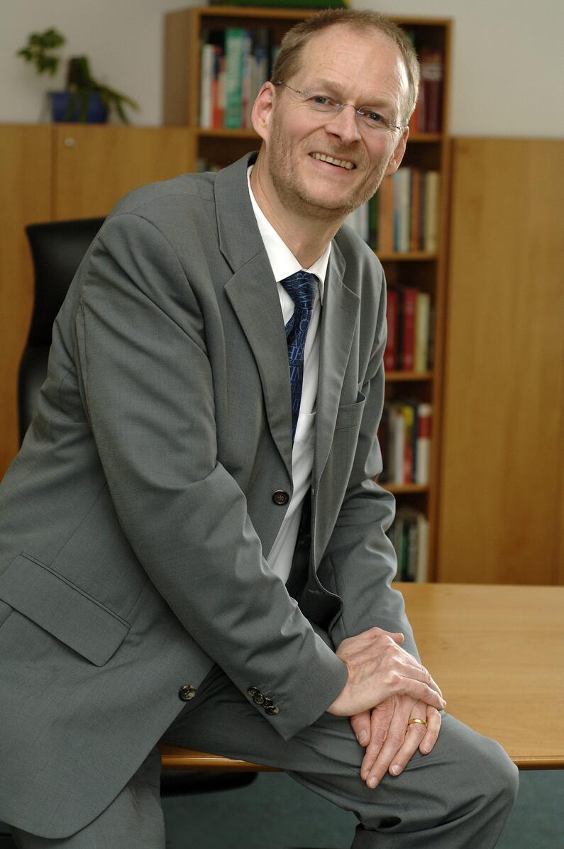Prof. Dr.-Ing. Jürgen Köhler 