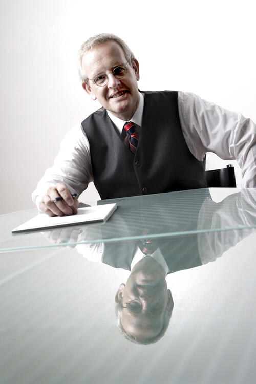 Zinke Schreibtisch gespiegelt 