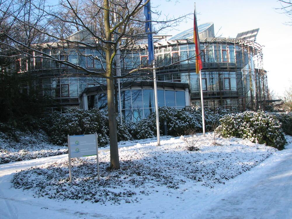 DBU-Gebäude im Winter 