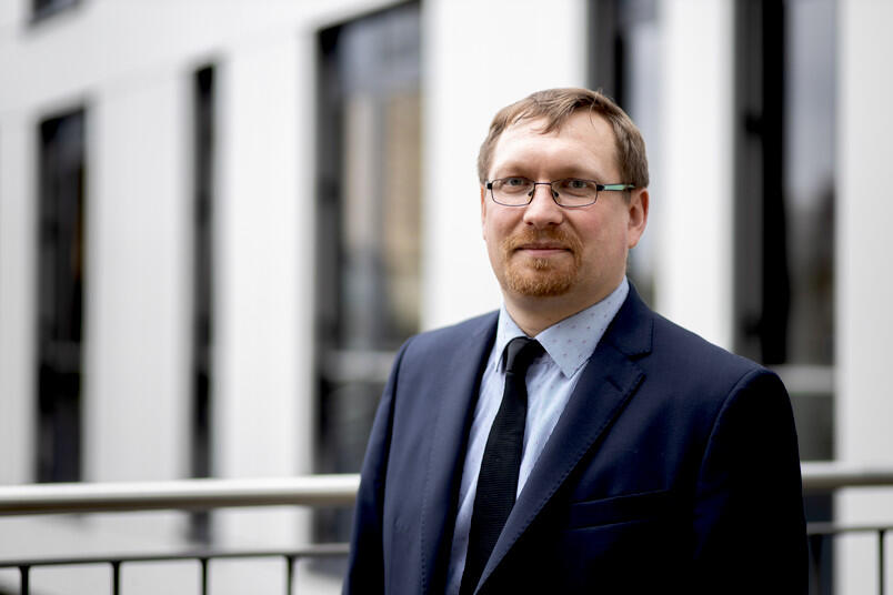 Prof. Dr. Dirk Tischler  © Michael Schwettmann