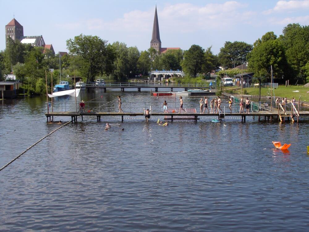 Fluss- und Sonnenbad Badansicht 