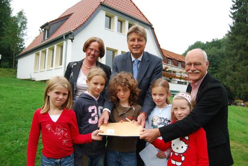 Bewilligungsübergabe für das Schullandheim Mentrup-Hagen 