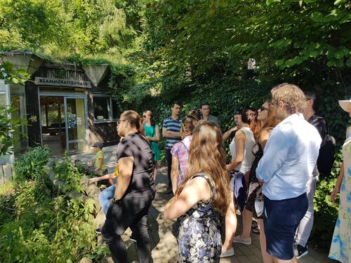 MOE-Stipendiatinnen und -Stipendiaten während der Führung im Zoo © DBU: Dr. Nicole Freyer-Wille