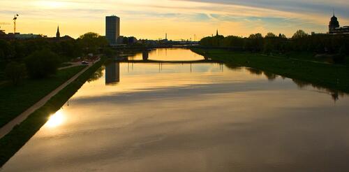 Mannheim: Sonnenuntergang am Neckar  © Pixabay