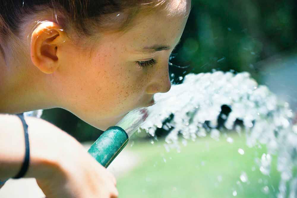 Erfrischendes Wasser © derjoachim photocase (Nutzungsrecht FKE)