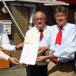 Übergabe Bewilligungsschreiben DJH/DBU 