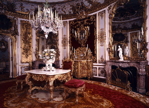 Schloss Linderhof Speisezimmer &copy; Bayerische Schlösserverwaltung/www.schloesser.bayern.de