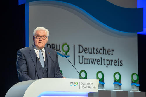 Bundespräsident Steinmeier bei Festrede &copy; Deutsche Bundesstiftung Umwelt/ Peter Himsel