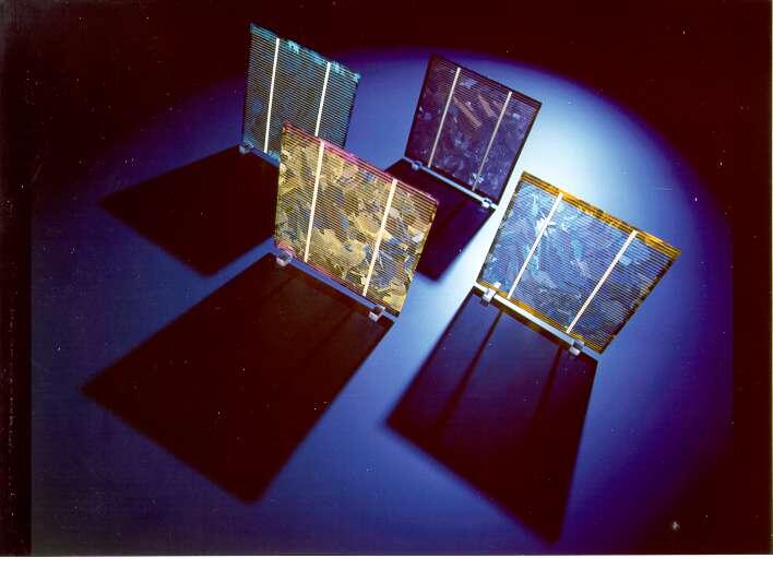 blaue Standard-Solarmodule 