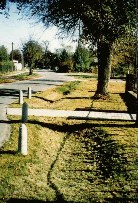 Sieker 07147 Mulde im Strassenbereich 