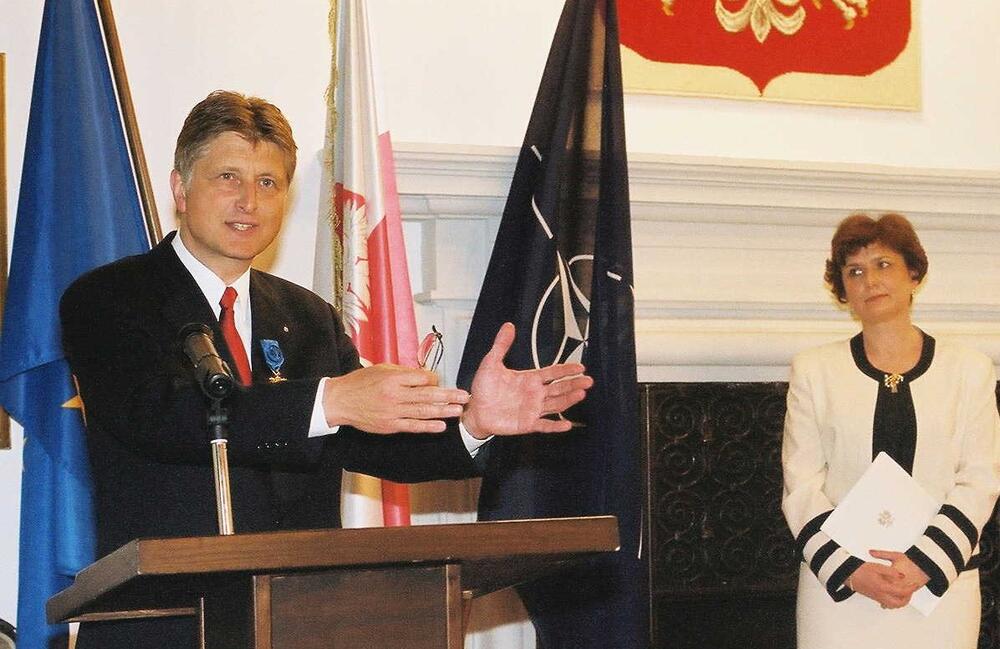 Brickwedde, Dr.-Ing. E. h. Fritz und Elzbieta Sobótka, Generalkonsulin der Republik Polen, nach der Ordensverleihung 