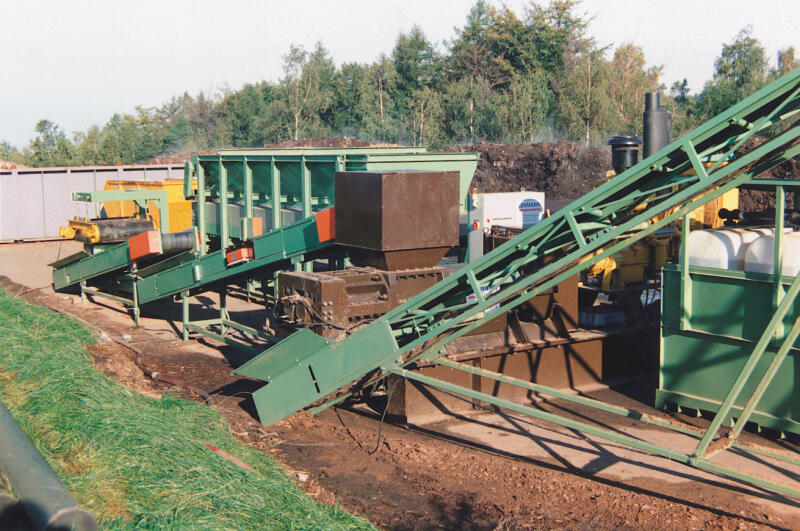 Anlage zur Zerfaserung und Kompaktierung 