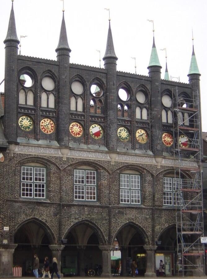 Lübecker Rathaus, Front 