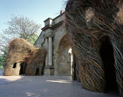 Weidenskulptur Heger Tor fertig 