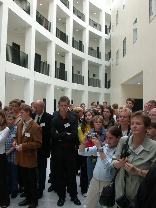 sp.de Gäste im Bundespräsidialamt 