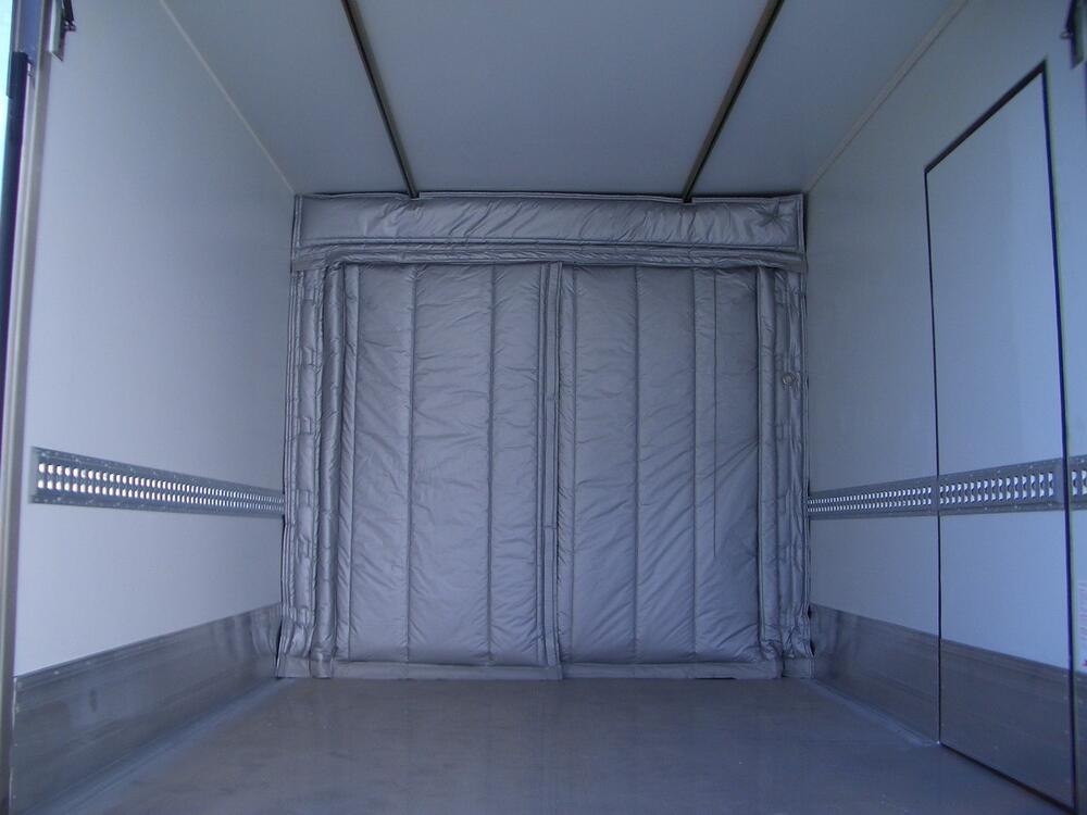 Trennwand geschlossen 