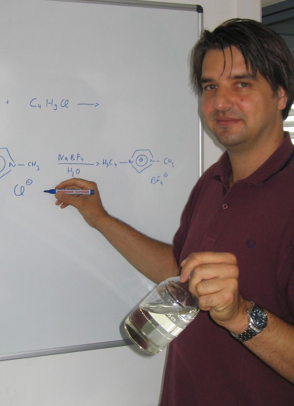 Iolitec Tafel Ionische Flüssigkeiten 