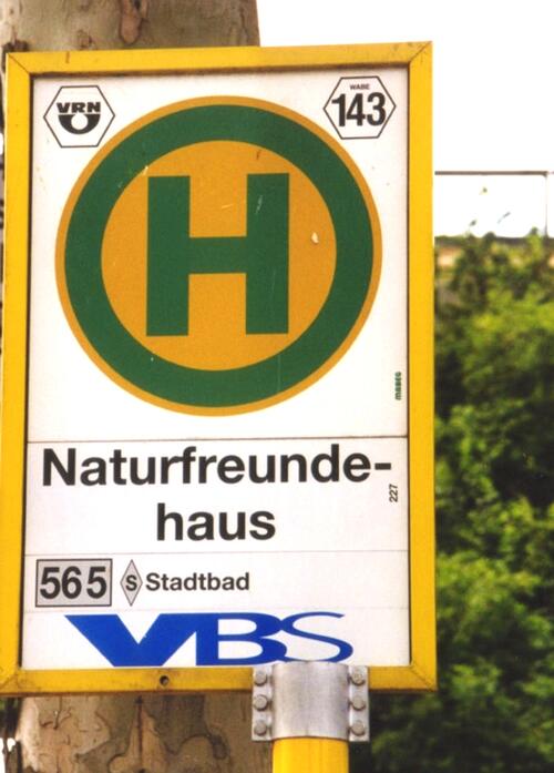NaturFreunde - Bushaltestelle 
