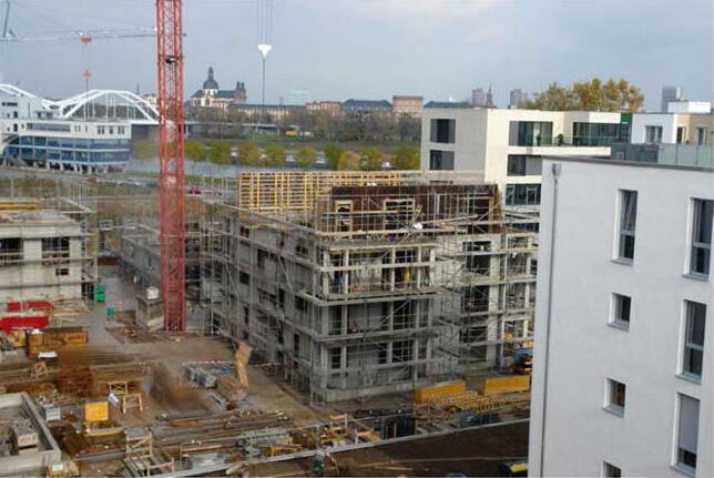 Bausstelle Wohngebäudes aus recyceltem Beton in Ludwigshafen 