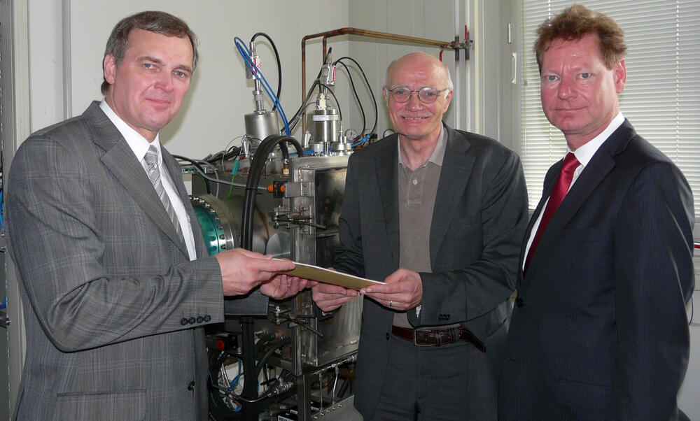 omt Akkus &copy; o.m.t.