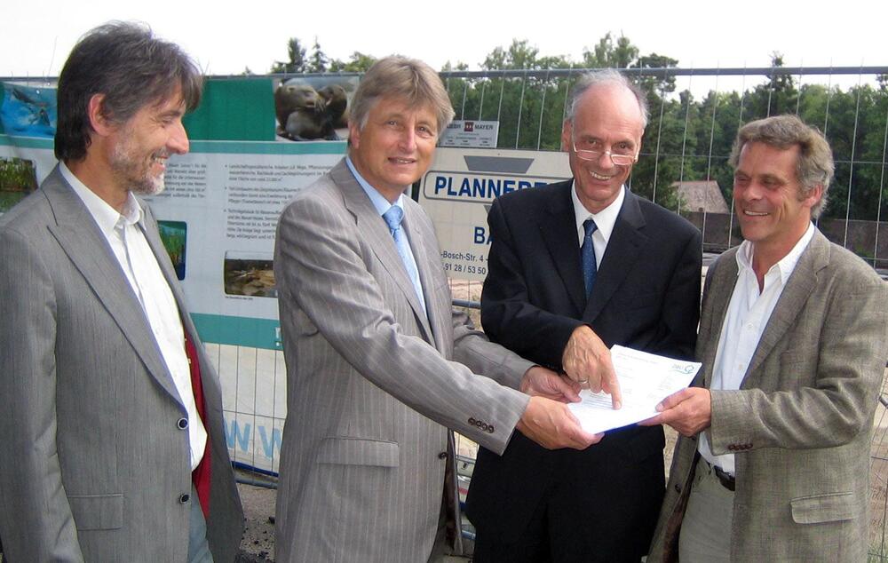 Übergabe Bewilligungsschreiben 