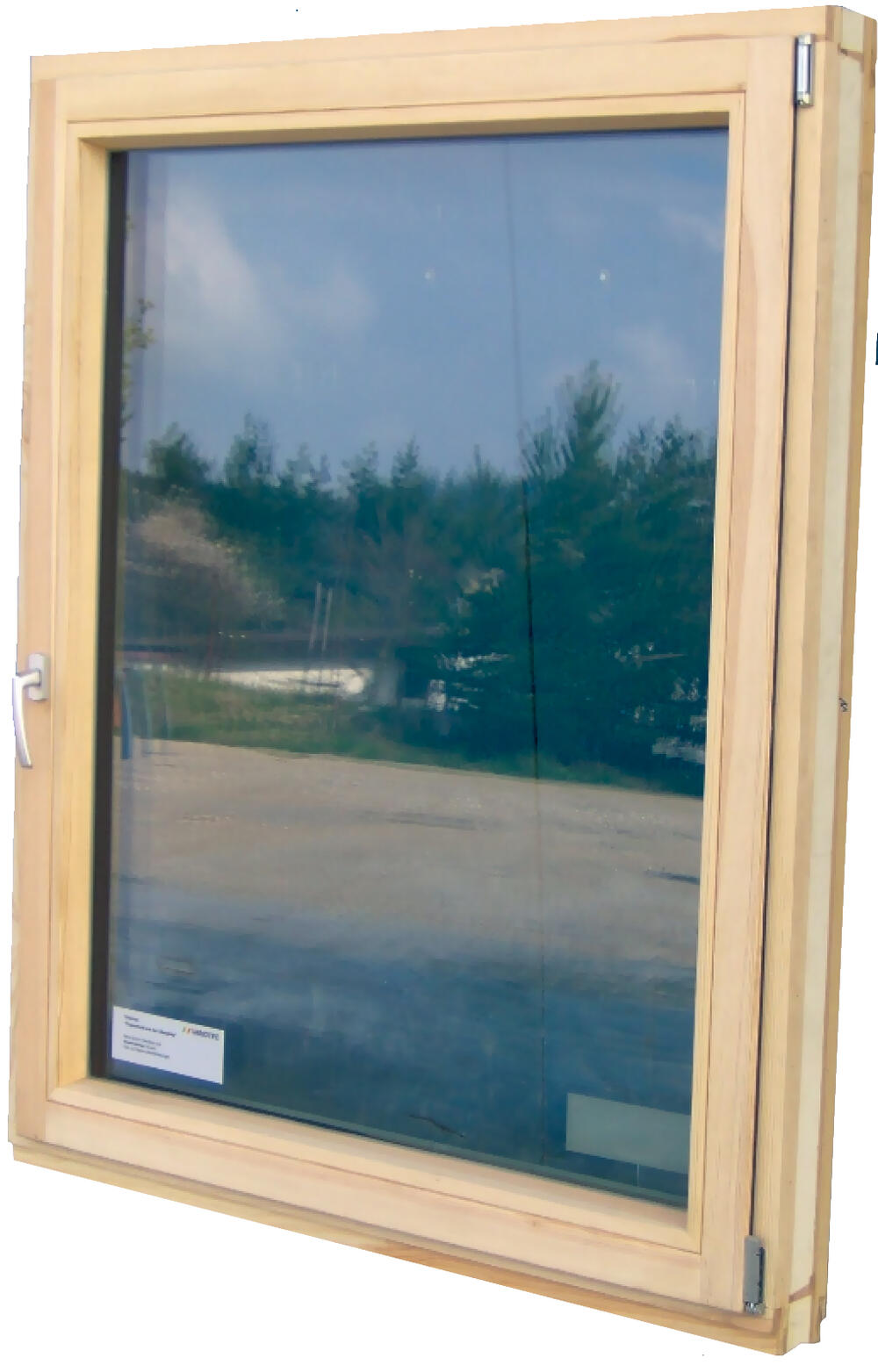 Dauerhaftes Fenster aus einheimischen Hölzern 