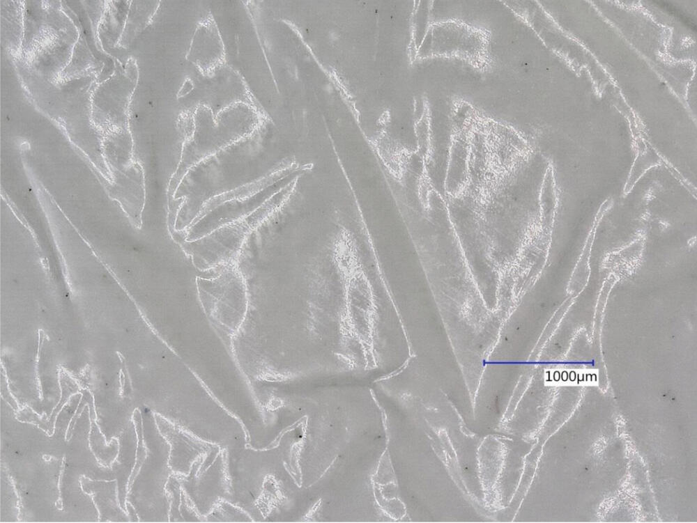 Folienoberfläche nach der Reinigung bei 1 000-facher Vergrößerung unter dem Mikroskop &copy; DBU-Projektpartner