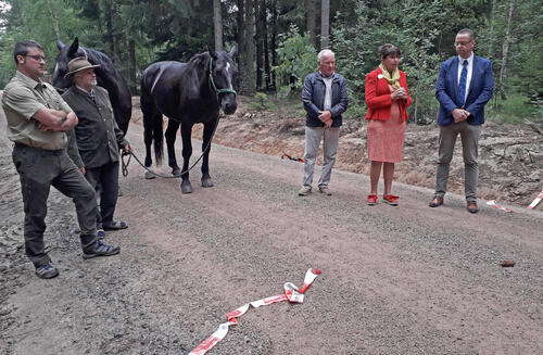 Einweihung der sanierten Zuwegung  © Moritz Räbel/Bundesforstbetrieb Thüringen-Erzgebirge