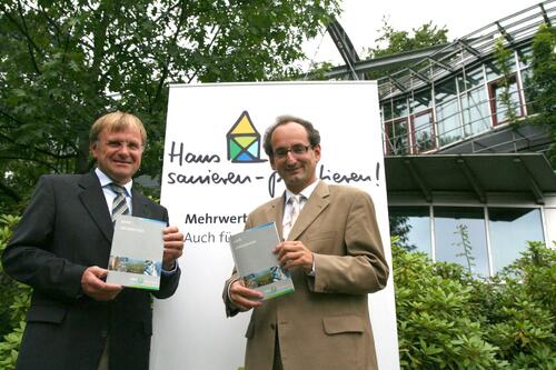 Jahresbericht 2006: Prof. Dr. Werner Wahmhoff und Michael Dittrich 